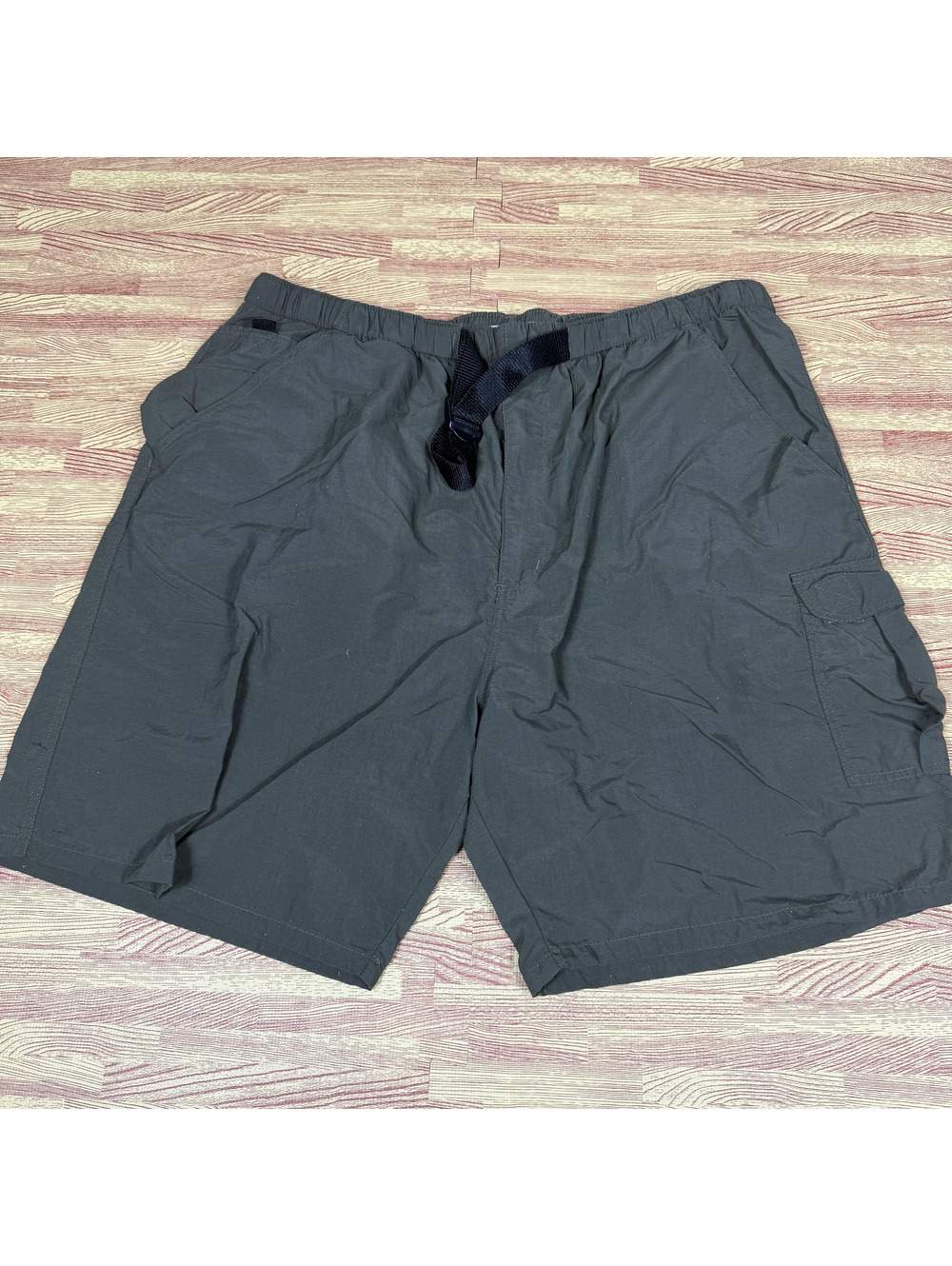 Vintage Walt Disney World Olive Cargo Shorts XL Belted Mickey Y2K